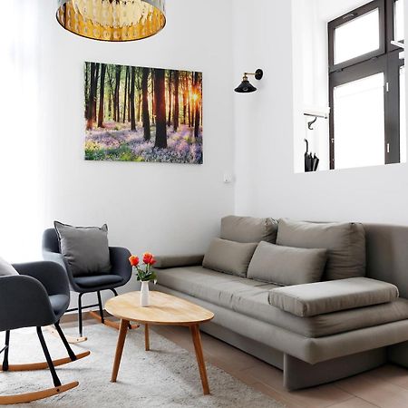Nieb By Rockchair Apartments L Superhost Status L 3 Bedrooms Boxspringbeds 3 Bathrooms In Center "Kurfuerstendamm" - Cozy Family & Business Flair Welcomes You! Берлін Екстер'єр фото