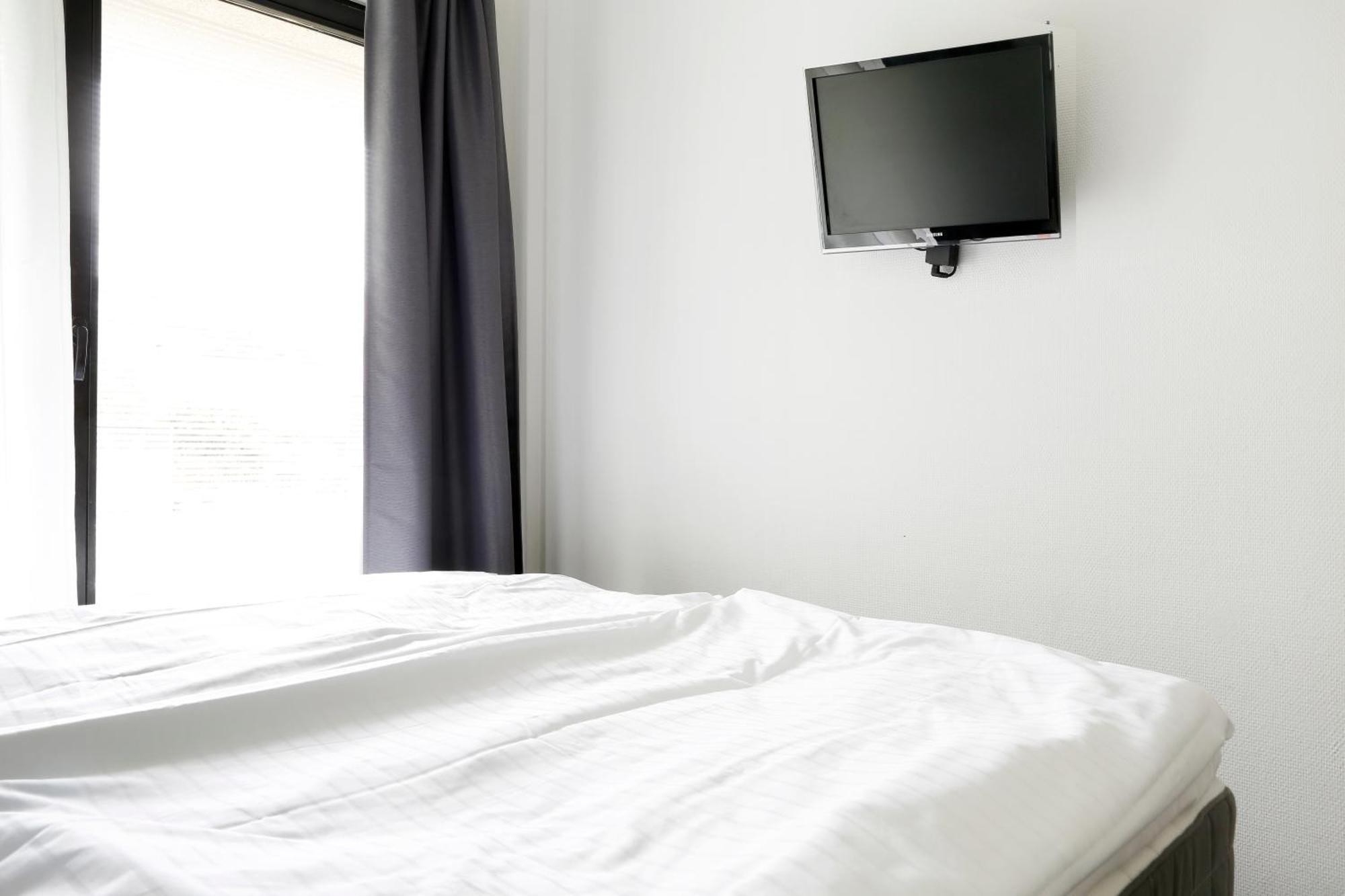 Nieb By Rockchair Apartments L Superhost Status L 3 Bedrooms Boxspringbeds 3 Bathrooms In Center "Kurfuerstendamm" - Cozy Family & Business Flair Welcomes You! Берлін Екстер'єр фото