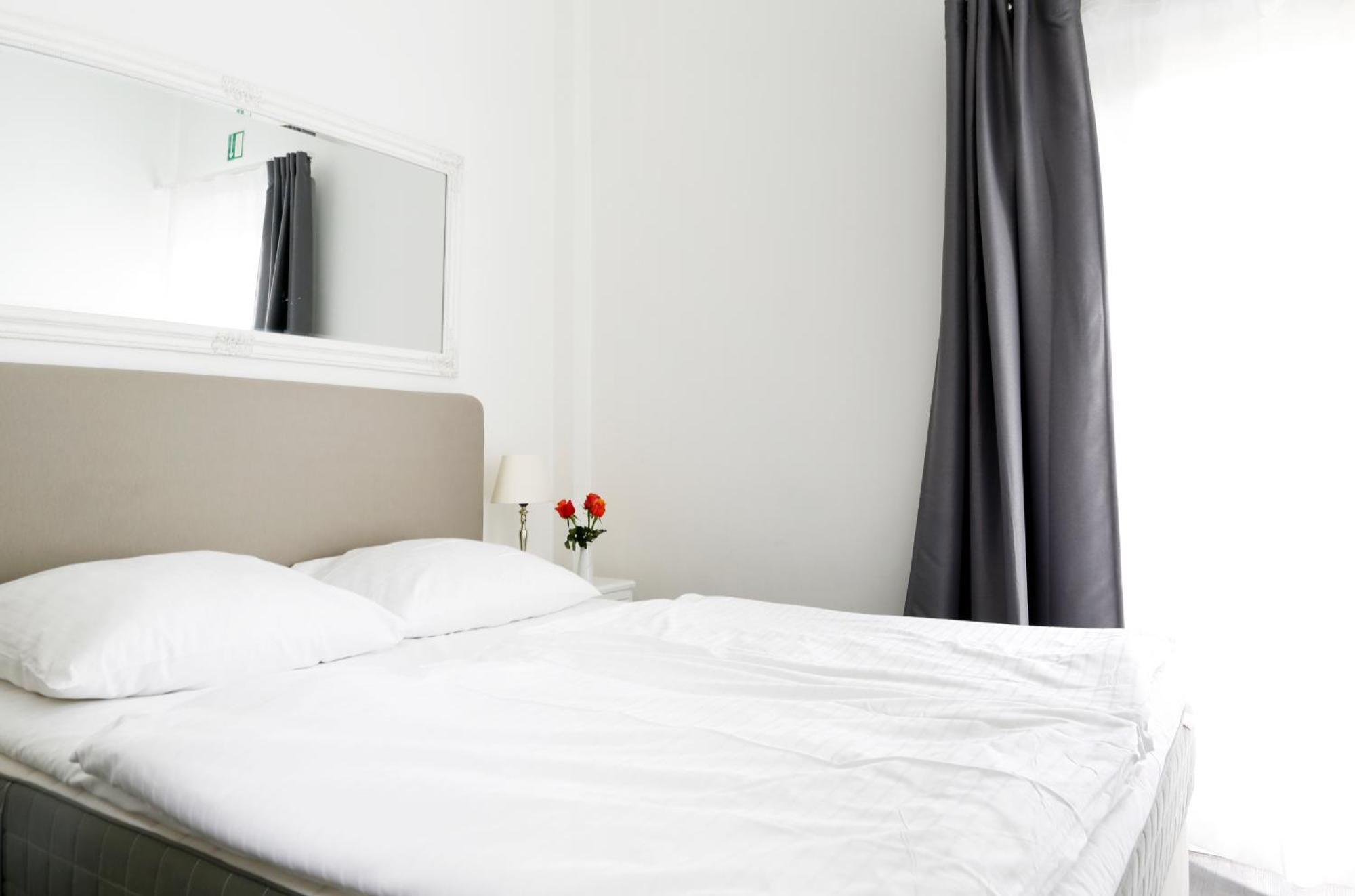 Nieb By Rockchair Apartments L Superhost Status L 3 Bedrooms Boxspringbeds 3 Bathrooms In Center "Kurfuerstendamm" - Cozy Family & Business Flair Welcomes You! Берлін Екстер'єр фото